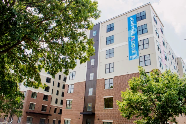 405 E Stoughton 1