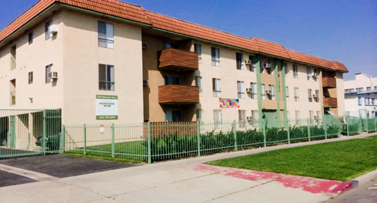 Ellendale Arms Apartments 0