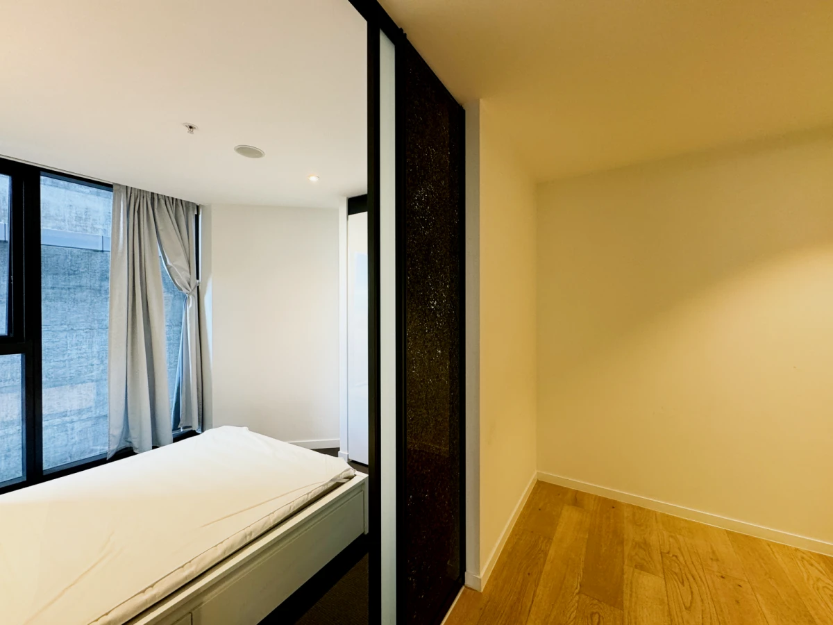 4111/ 33 Rose Lane 0