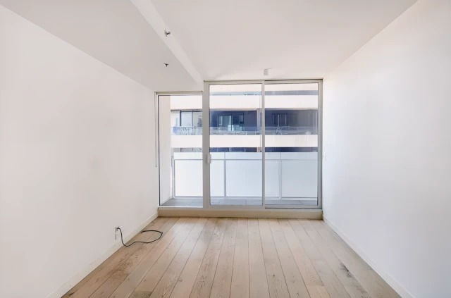 1208/7 Claremont Street 1