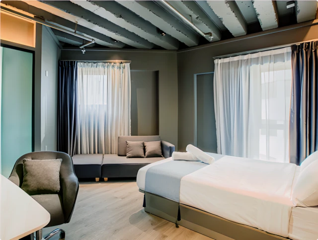 Hotel Calmo Bugis 3