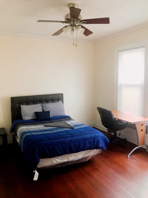 1524 East Genesee St Apartment 2 3