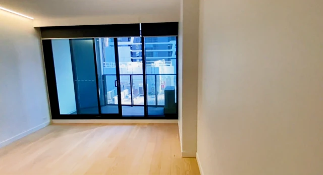 442 Elizabeth Street 4