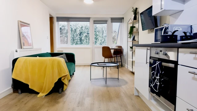 Flat 4,, 1 Grove Street, L7 7ET 3