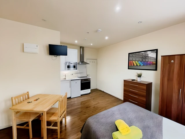 Cranhurst Road 24252# 4