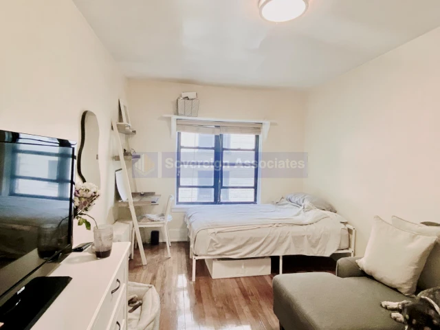 308 West 105th Street 4