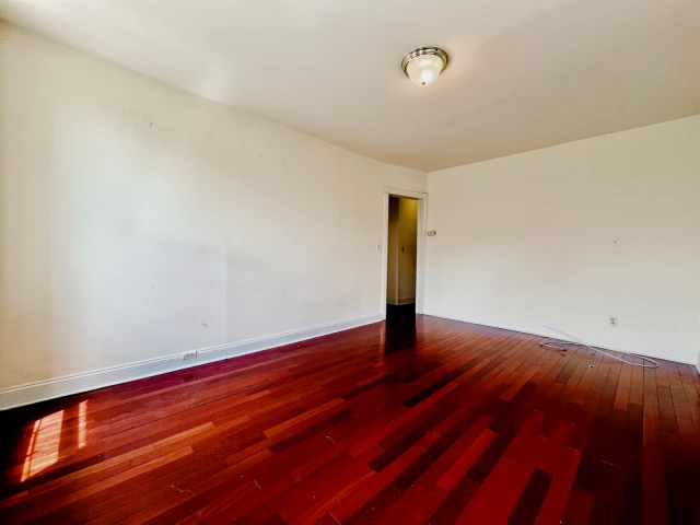 101 Audubon Avenue 4