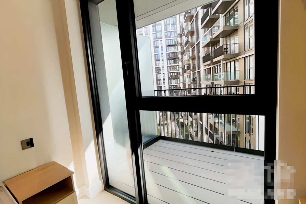 HL-Westmont Apartments 0