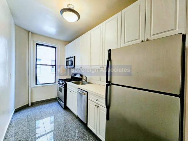 282 Cabrini Boulevard 4