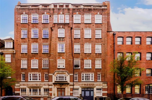 Two-bedroom apartment in Westminster, London 1