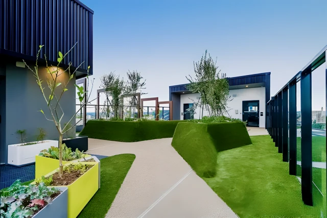 28 Bouverie Street 2