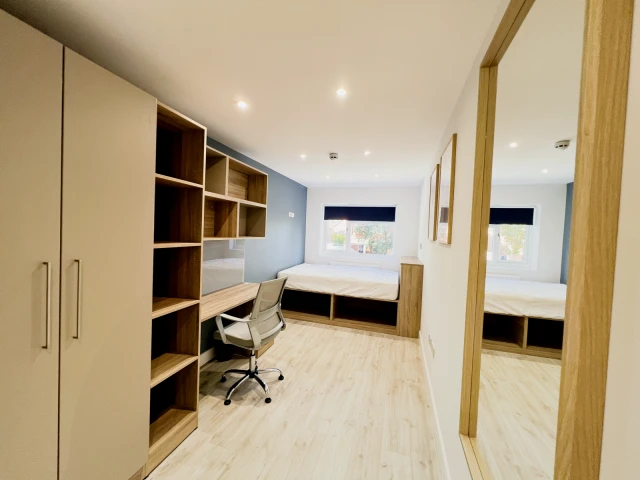 254 Charter Avenue 2
