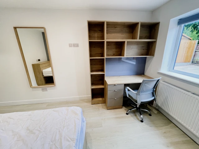 180 Charter Avenue - alojamiento para estudiantes en Coventry - room 2