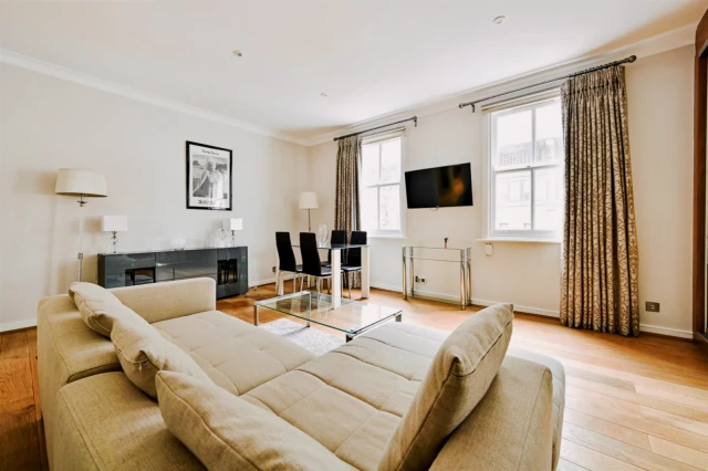 Pembroke Road, Kensington 1