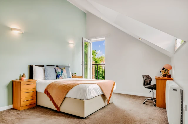 Shire Oak Street 26216# 2
