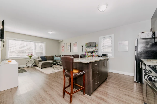 119 Sweetland 3