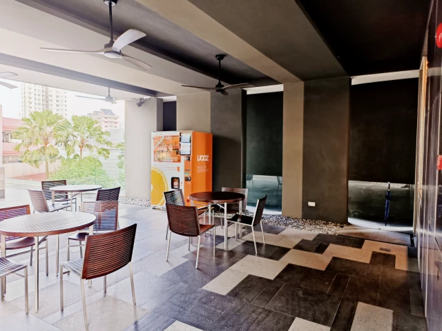 Newton Suites 2