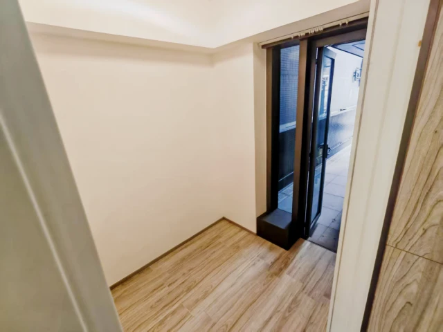 香港何文田胜利道加多利轩2/F.2A室 4