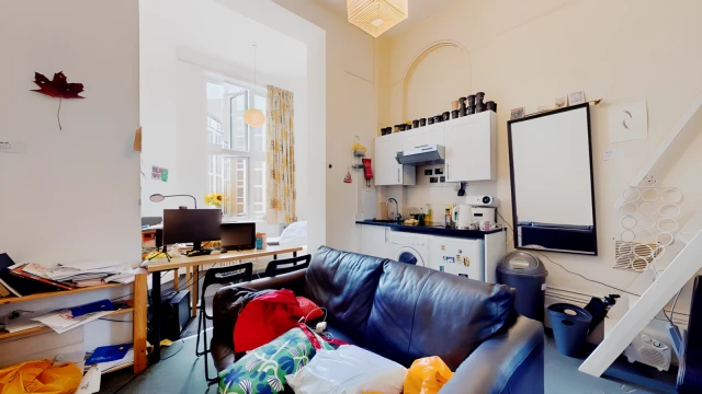 Cromwell Road 27290# 3