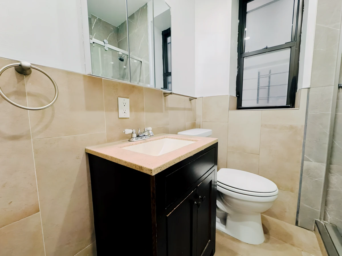 186 Claremont Ave - chỗ ở sinh viên tại New York - 4 Beds 1 Bath