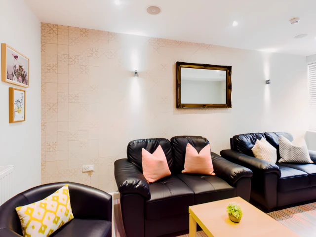 135 Leek Road 2