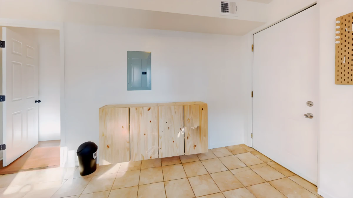 1841 North Mozart Street 0