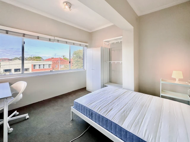 16 Maroubra Rd 2
