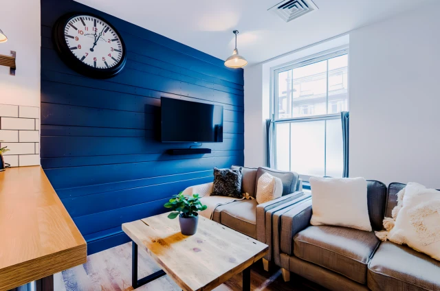 Flat 3, Shoe & Boot Factory 1