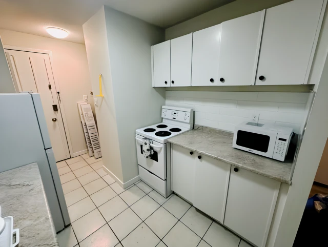 Sky Residence - 15 Avenue SW & 12 Street SW 1