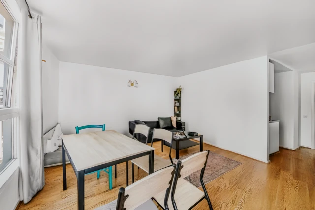 LH-Lumina Building 1