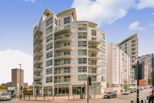 LH-Lumina Building 2