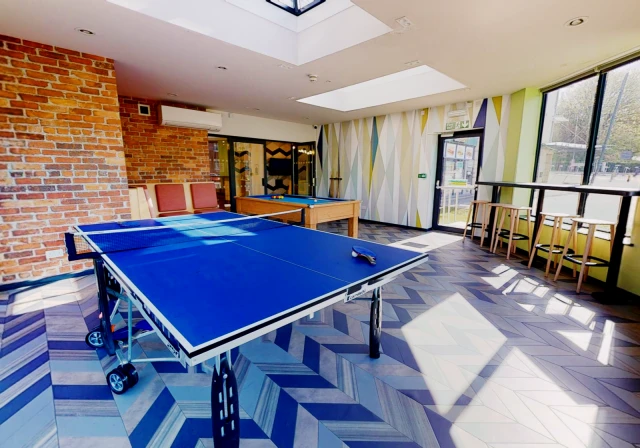 iQ Opal Court 2