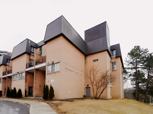 Newly remodeled: Walking distance to U of T&Centennial college