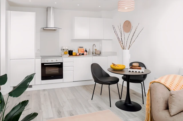 Kirkstall Road 28584# 3