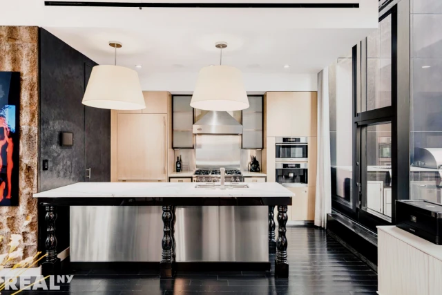 15 Union Square West 2