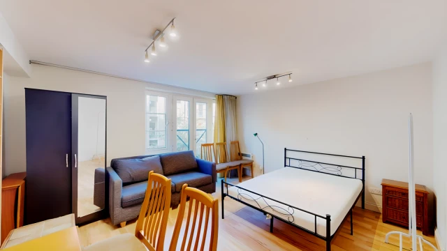 Oswin Street 28796# 2