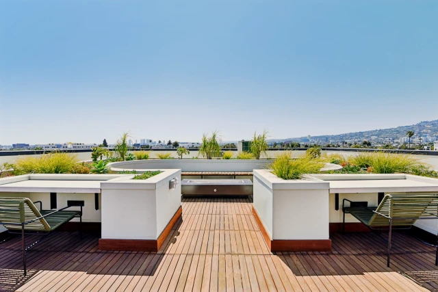 Bloom Beverly Grove 4