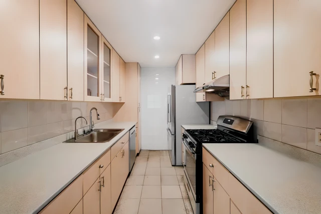 74-80 Madison Street 3