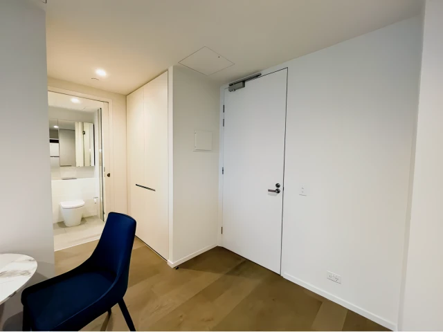 70 Southbank Boulevard 3