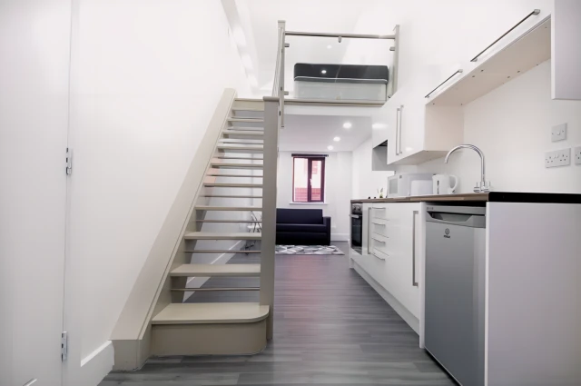 South Street 29198# 4