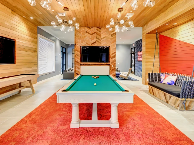 U Club Townhomes at Oxford 3