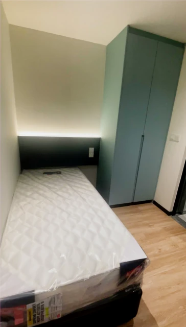 752 Bloom Apartment 1