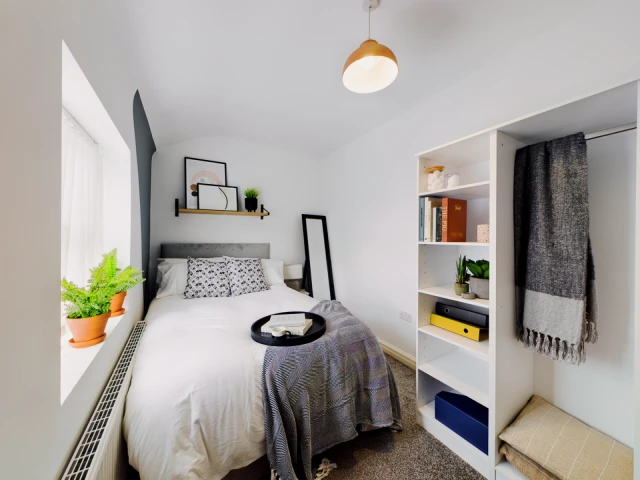 76 Burleigh Street 1