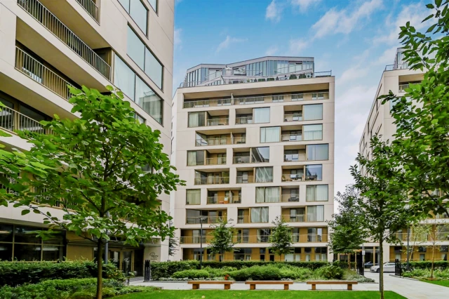 Royal Warwick Square