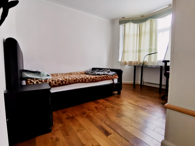 Radford Bridge Road 3