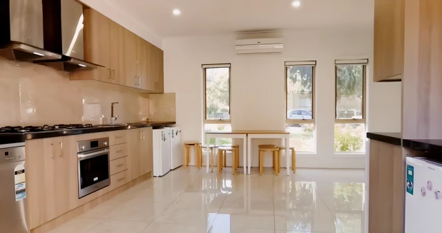 34 Finch Street Notting Hill 4