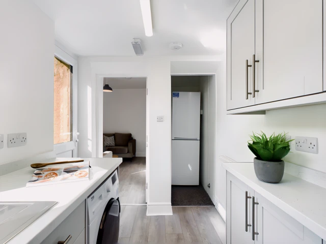 17 Gladstone Terrace 2