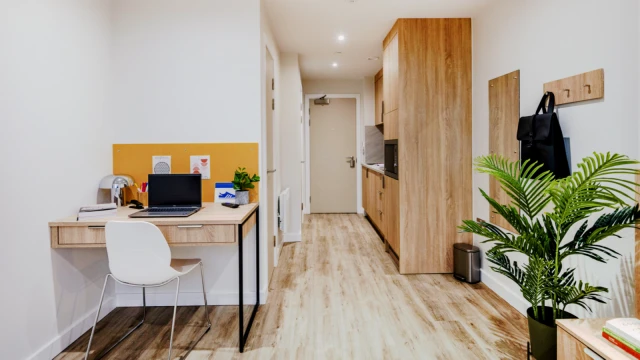 uhomes.com | Student Accommodation, Housing, Flats, Apartments for Rent