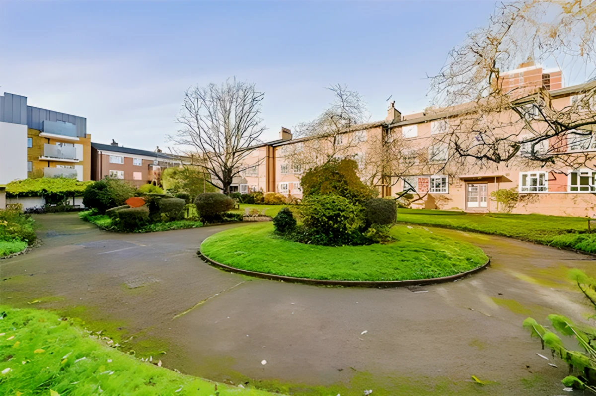 LH-Charcroft Court 0