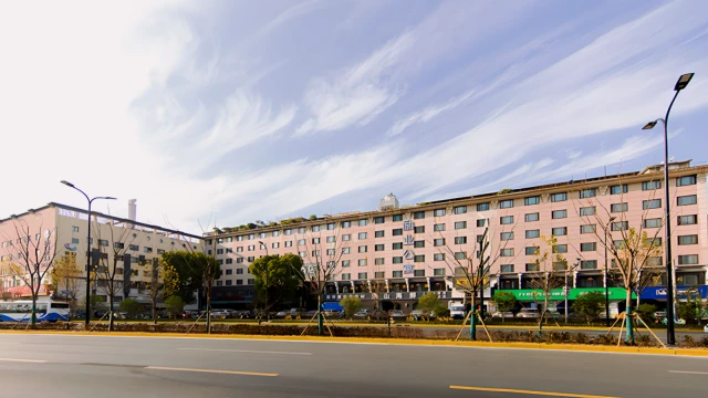Xiepu Road Metro Station Store - LiYeah 1
